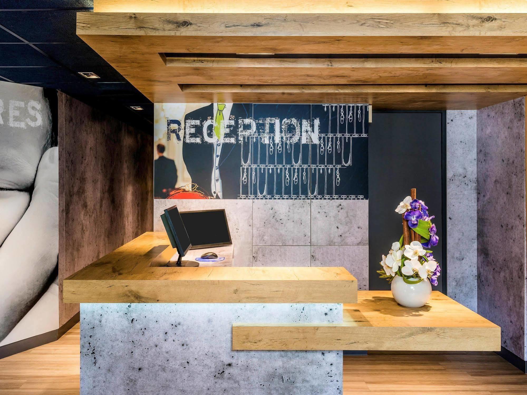 Ibis Budget Argenteuil Bords De Seine Exteriör bild