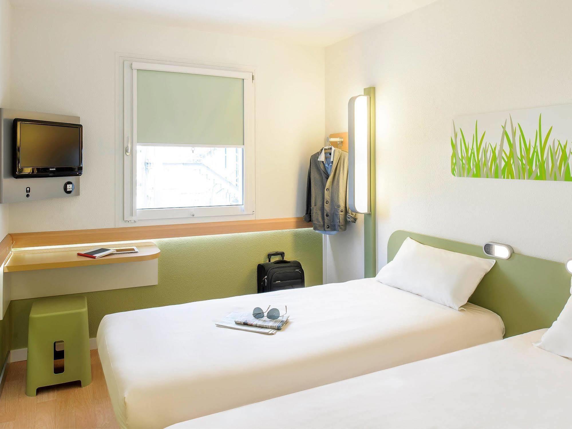 Ibis Budget Argenteuil Bords De Seine Exteriör bild
